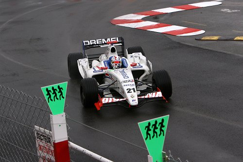 Giedo van der Garde: "Crash zou einde verhaal betekenen.."